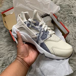 Nike Air Huarache Run Phantom Women’s 11